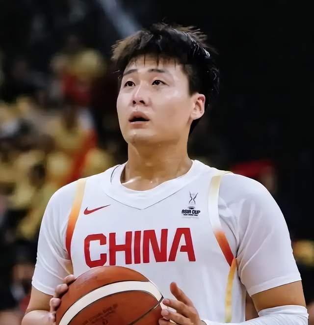 学霸港姐王嘉慧晒美照 颜值体态双在线气质出众