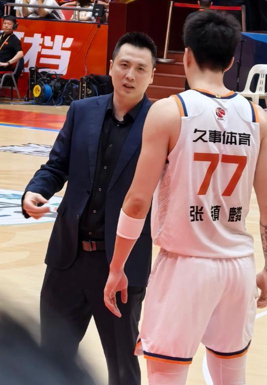 湖人今夏优先续约八村塁海斯