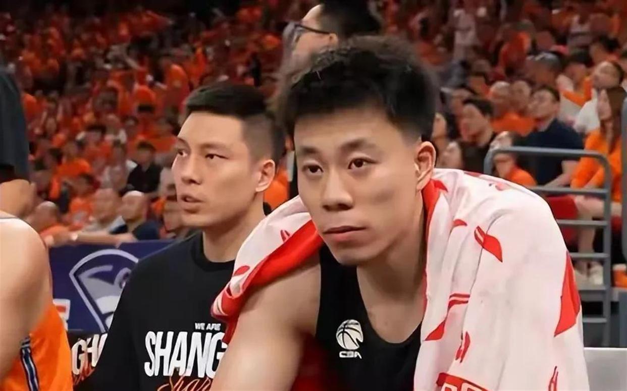 NBA首支单赛季双冠王，尼克斯两项决赛均成功战胜马刺