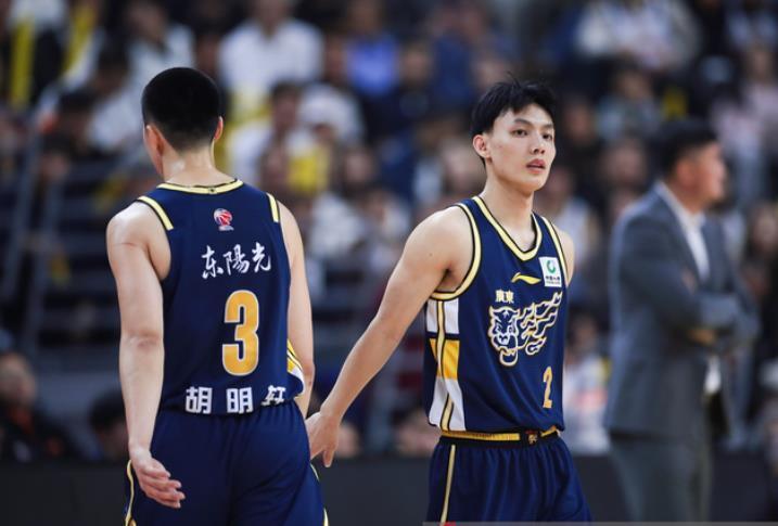 老鹰4年长约签下次轮秀，他确实是拿到了自己想要的合同？