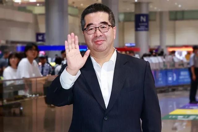詹姆斯下家争夺进入白热化：三大热门球队谁能最终胜出？