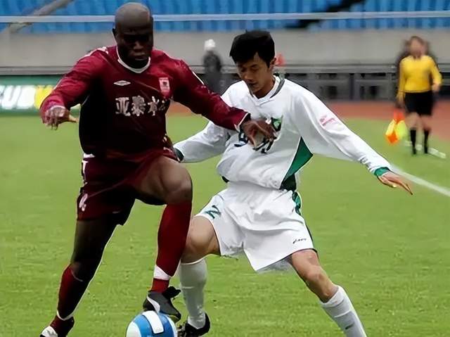 西蒙尼盛赞阿尔瓦雷斯，马竞欲以其为核心建队