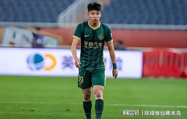 记者：尤文即将签下17岁比利时边后卫安托万